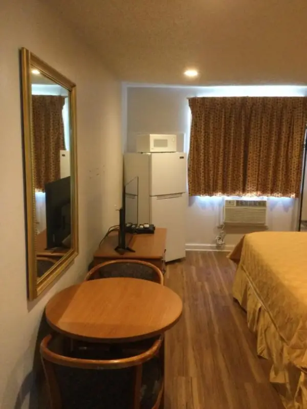 Americas Express Inn Rocky Mount 8